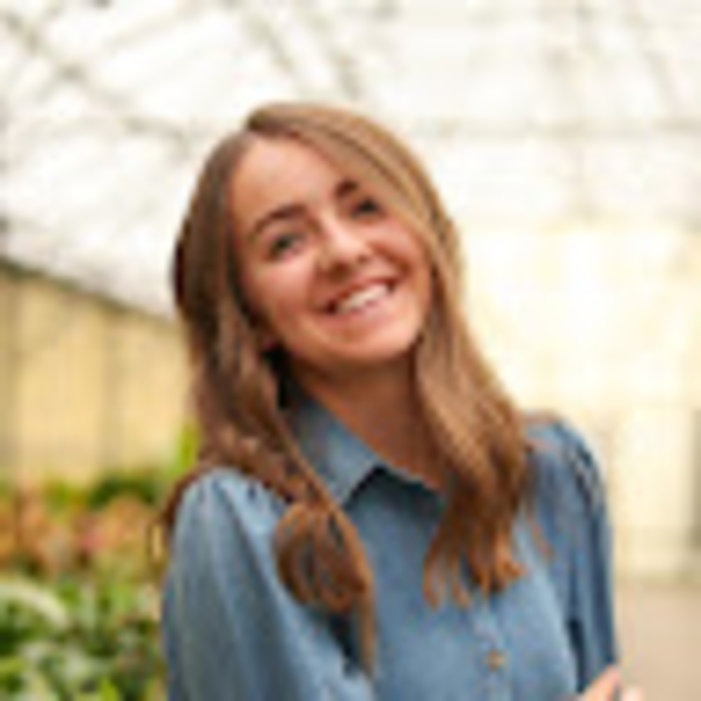 Meet your Posher, Emily